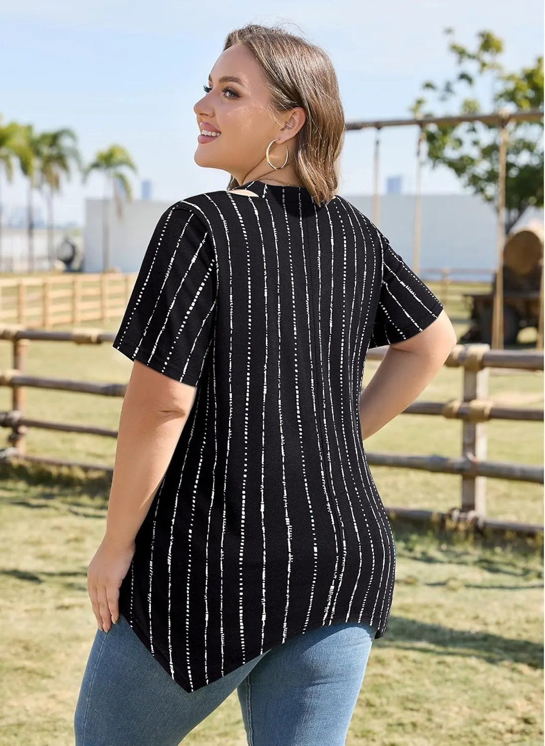 Amrto Women Plus Size Tops Cut Out V Neck 3/4 Sleeve Blouses Dressy Casual Tunic Tops to Wear with Leggings