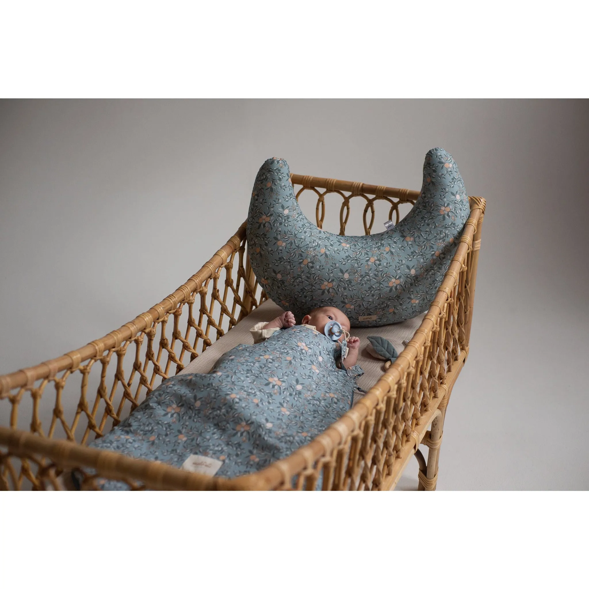 NURSING PILLOW